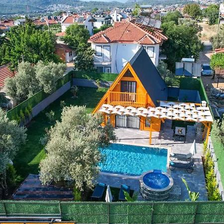 Oeluedeniz Larin Ξενοδοχείο
